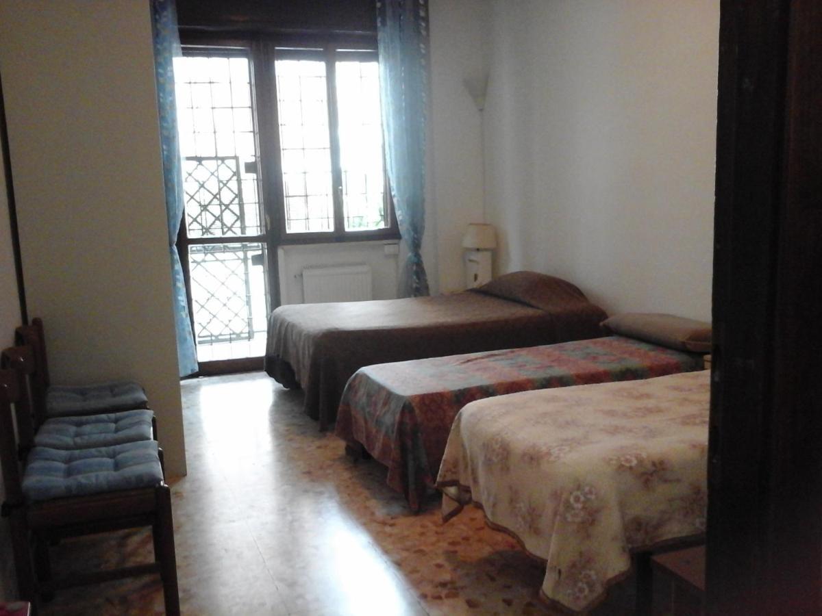B&B Near Metro' Central Line - Only Wc In The Rooms 15 Minutes To Termini Station 20 To Spagna Square - In The Night Bus Rzym Zewnętrze zdjęcie